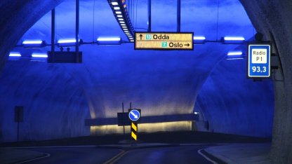 kreisverkehr-tunnel-auf-der-13-vor-odda